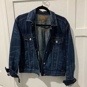 American Eagle AE Women’s Distressed Jean Jacket Size Medium M